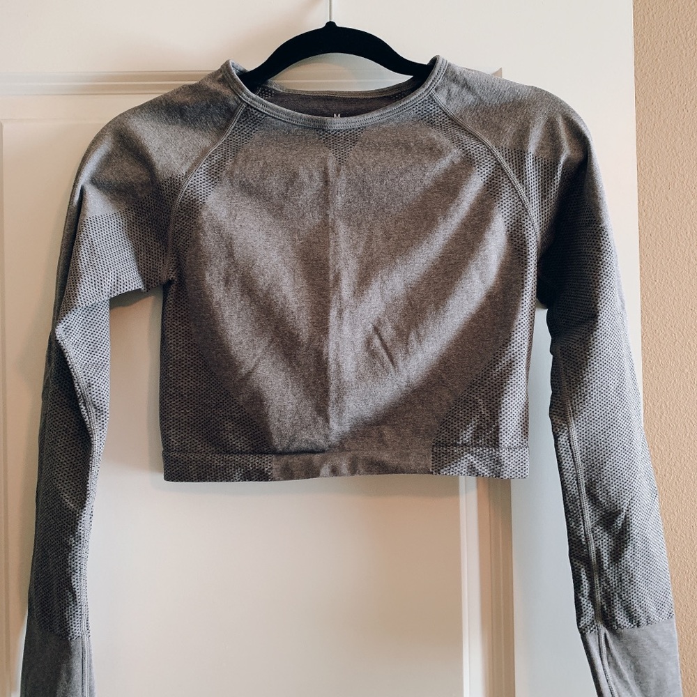 NVGTN long sleeve crop top